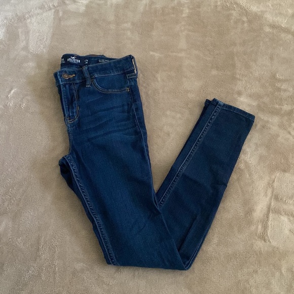 Hollister Jeans - Picture 5 of 5